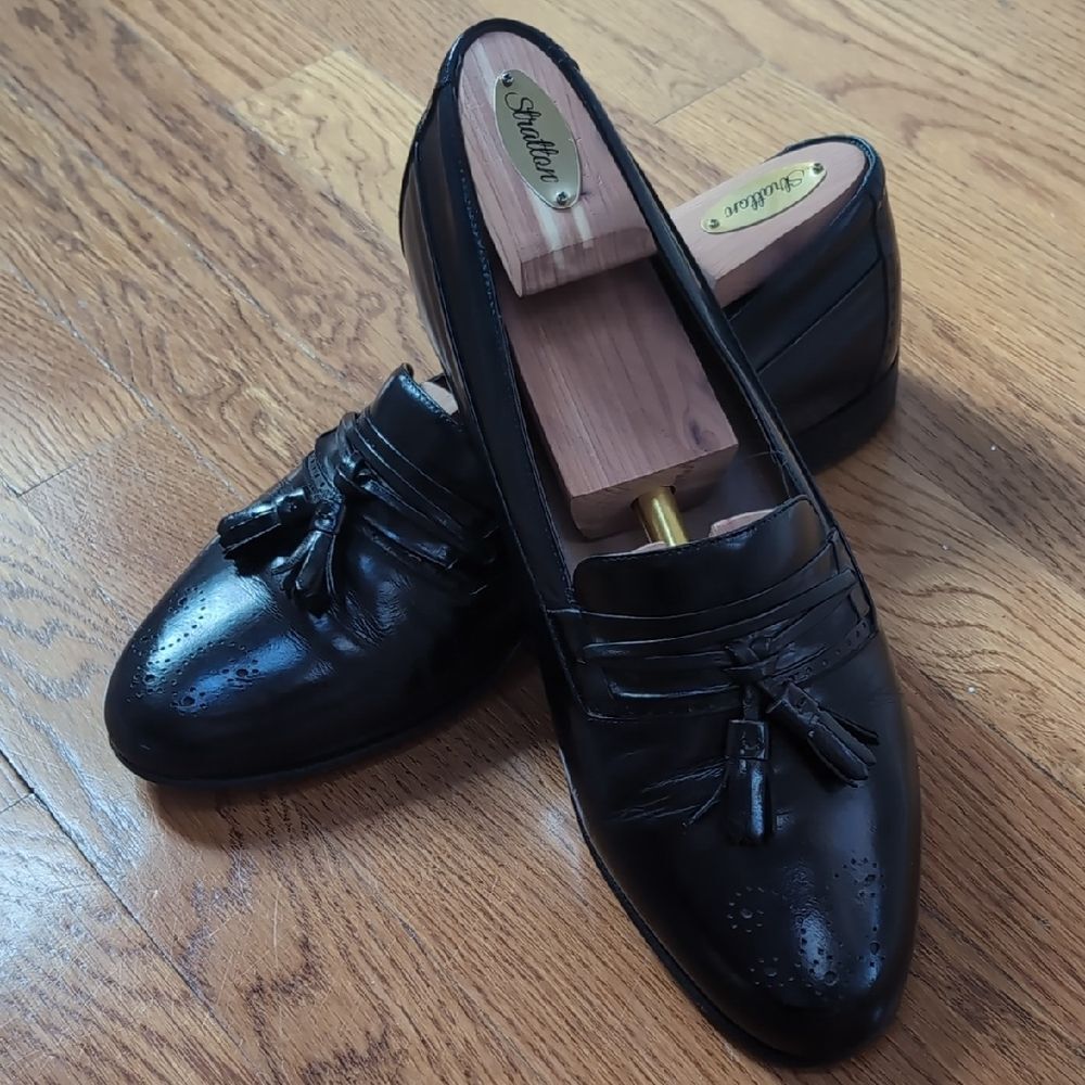 Bally Brisbane Italian Black Tassel Loafers Classic Timeless Luxury Preppy